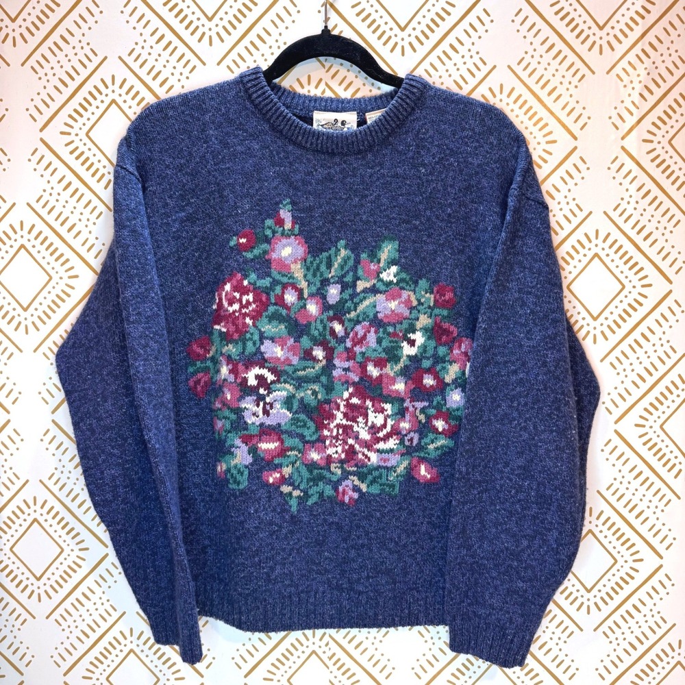 Vintage‎ Northern Isles Wool Blend Sweater Size M Blue Floral Pullover Cottage